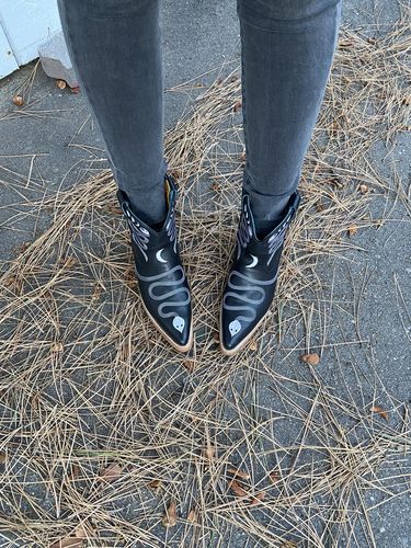 Customer photo review of No.2101 JUNCTION eastern boot pskaufman... x Me _ black leather womens