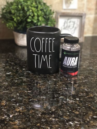 Customer photo review of Aura