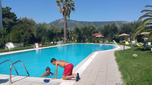 Customer photo review of Pneu cranté avec ergot pour robot piscine Victor