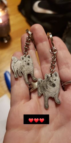 Customer photo review of Silvercut™ Keychain