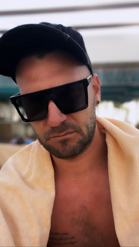 Customer photo review of Storm - Solid Black