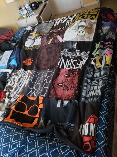 T-shirt quilt with music, animation themes by Alba from FL