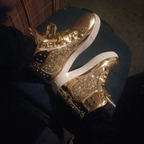 Customer photo review of Enzio Gimerro Sneakers