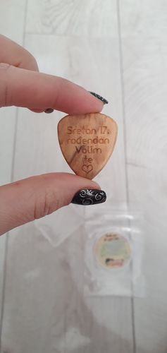 Customer photo review of Beautiful Customized Wood Name Pick
