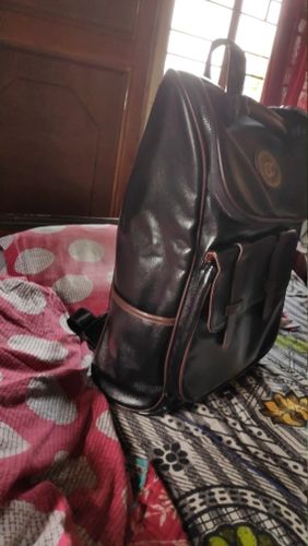 Customer photo review of Dreux Exclusive Backpack