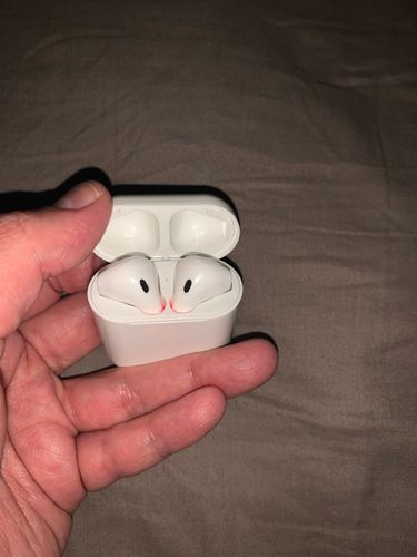 Customer photo review of Wireless Mini Earbuds With Mic Charging Box