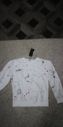 Customer photo review of Boje Felitti Sweatshirt