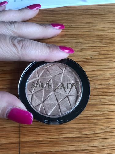 Customer photo review of SACE LADY Highlighter Puder