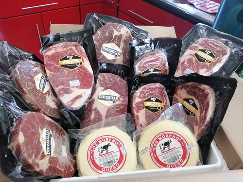 Reseña con foto de un cliente sobre Rib Eye Steak