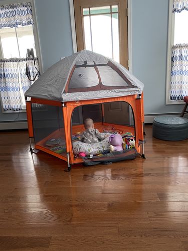 Customer photo review of Pop N' Go® Playpen