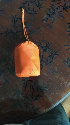 Customer photo review of Waterproof Slaapzak voor noodgevallen