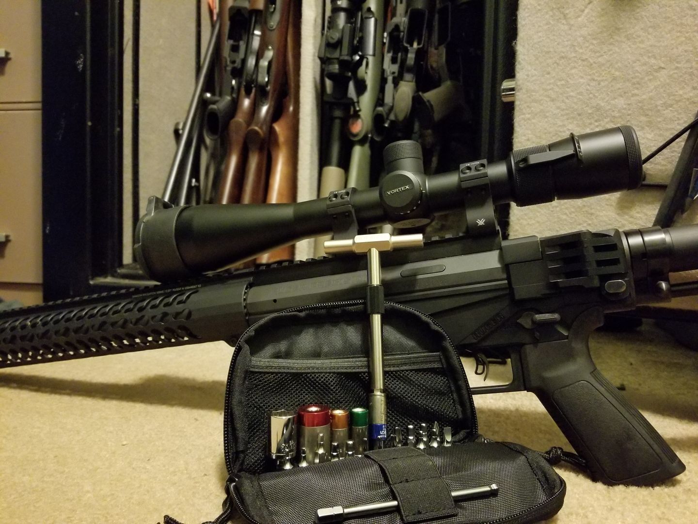 Customer photo review of 65, 45, 25 & 15 Inch Lbs Kit With Deluxe Case, T-Handle, and Extended Bit
