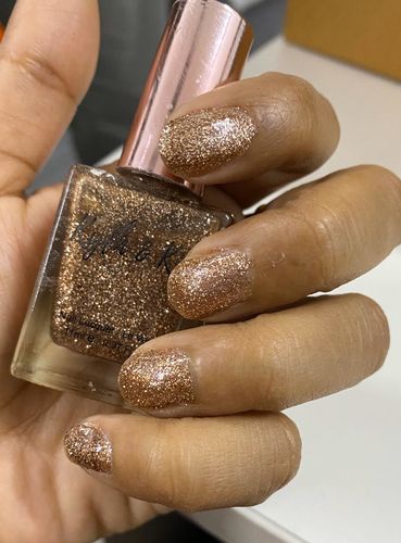 Customer photo review of Kyth & Kin Pro Fashionista Festive Nail Laquer