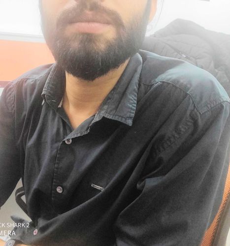 Customer photo review of Mapril Beard Serum - Growth & Nourishment with 9 Essential Oils (30 ml)