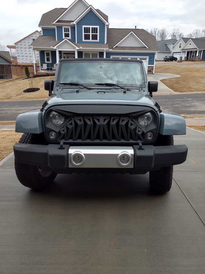 Customer photo review of Shark Grille - Matte Black (07-18 Wrangler JK)