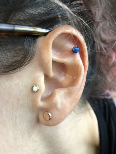Customer photo review of Opal Flat Top Surgical Steel Cartilage/Tragus Ring