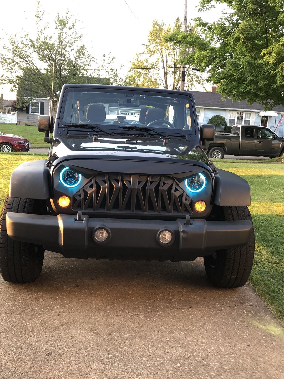 Customer photo review of Shark Grille - Matte Black (07-18 Wrangler JK)