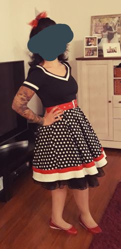 Customer photo review of 1950ER SCHWARZ PUNKT DRUCK PATCHWORK KLEID