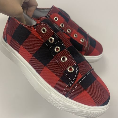 Customer photo review of Plaid Slip-On Round Toe Flat Sneakers