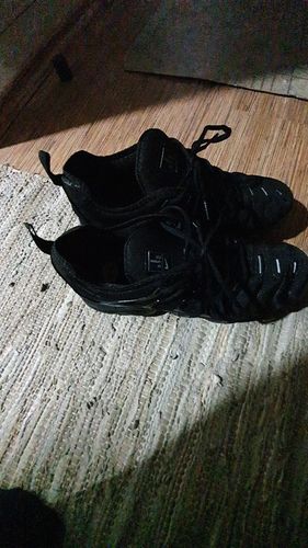 Customer photo review of Dominy Scheid Sneakers