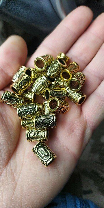 Customer photo review of PERLE VIKING - LOT DE 24 RUNES