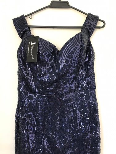 Customer photo review of Off Shoulder Sequin Mermaid Bodycon Prom Dress FT4912