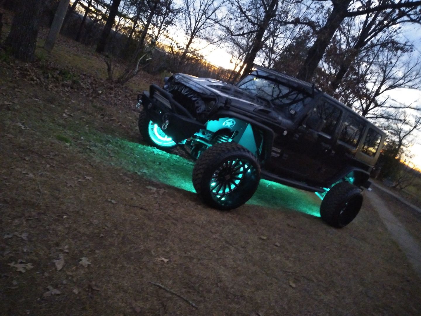 Customer photo review of Bluetooth Shift RGB LED Rock Lights (87-18 Jeep YJ/ TJ/ JK)