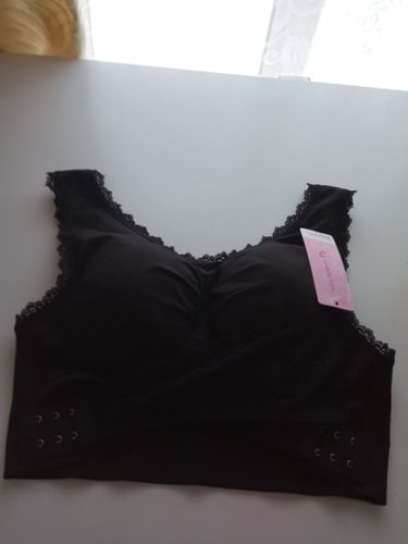 Customer photo review of SIMB Seamless Lift Bra with Front Cross Side Buckle (From S to XXXL)