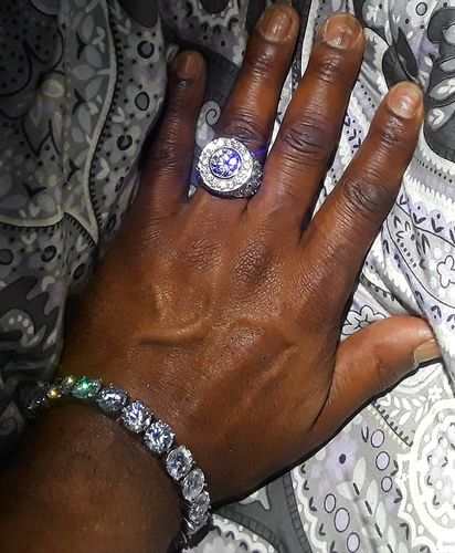 Customer photo review of 10.5 Carat Sterling Silver Big Rocks CZ Ring