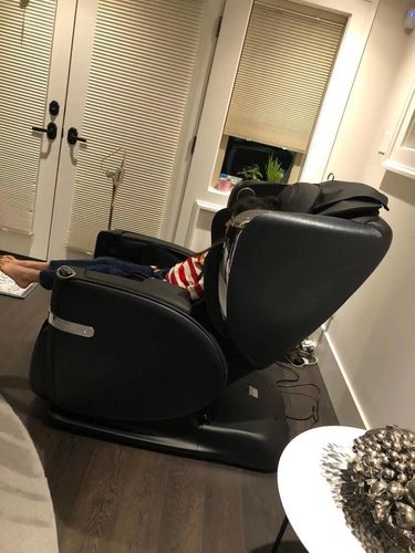 Customer photo review of uLove 2S - Powered by AI Massage Chair