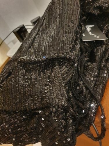 Customer photo review of Gliter V Neck Feather Gold Prom Dress