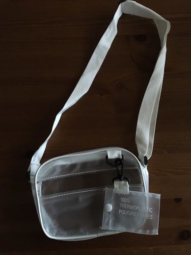 Customer photo review of Jelly - Transparente Schultertasche