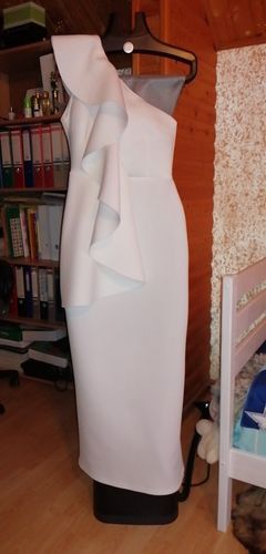 Customer photo review of V-Neck Sleeveless Sequins Pattern Elegant Party Dress