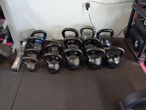 Customer photo review of 16kg / 35lbs E-coated Cast Iron Kettlebell