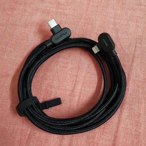 Customer photo review of The Titan 36W USB-C to Lightning Cable PD Cable™