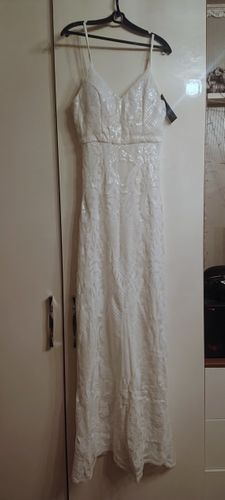 Customer photo review of V-Neck Sleeveless Sequins Pattern Elegant Party Dress