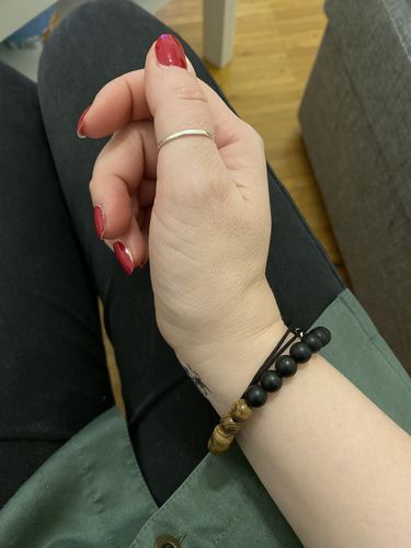 Customer photo review of Zedernholz Armband