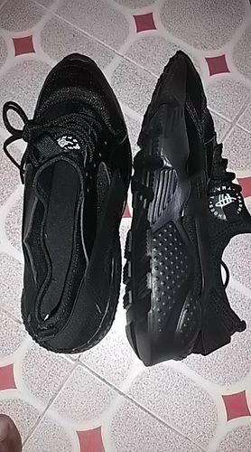 Customer photo review of Gervas Willems Sneakers