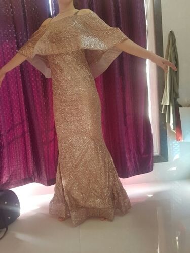 Customer photo review of Elegant Mesh Ruffles Glitter Maxi Prom Dress