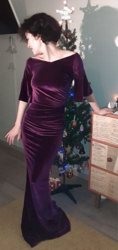 Customer photo review of Off Shoulder Velvet Bell Sleeve Elegant Bodycon Dress