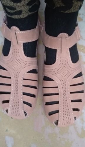 Customer photo review of Non-slip Comfortable Women Sandals [New Arrival]