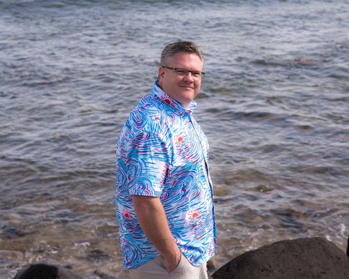 Customer photo review of Watercolor Waves – KUNUFLEX Short Sleeve Shirt