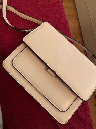 Customer photo review of Melody - Luxuriöse & schlichte Umhängetasche