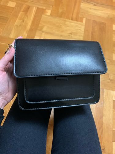 Customer photo review of Melody - Luxuriöse & schlichte Umhängetasche