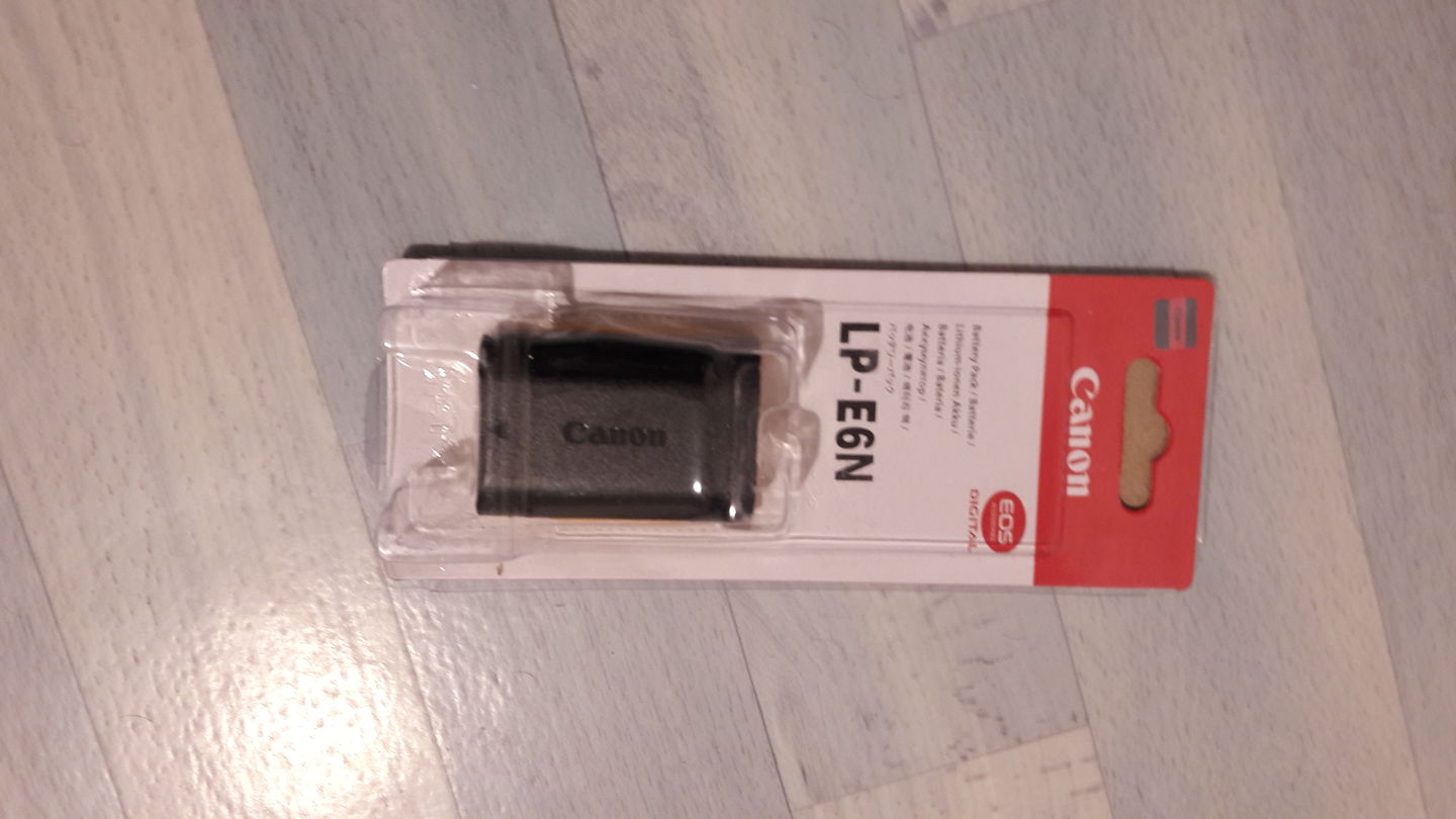 Customer photo review of Batterie canon LP-E6N LPE6N pour Canon 7D 6D 5D II, III, IV, 80D 90D...