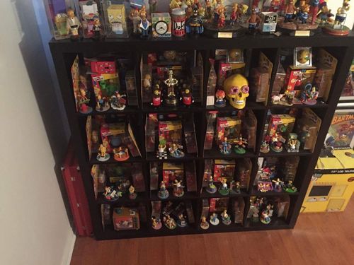 Customer photo review of Triple Pack Combo Blinky Nigir - Orange , Kaiju, Toxic GID - Simpsons Kidrobot IamRetro Exclusive