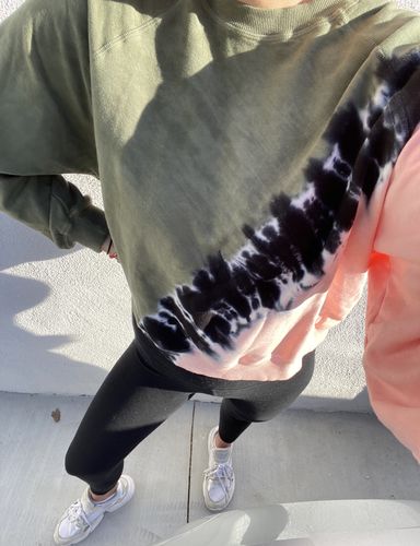 Customer photo review of Ronan Pullover - Laurel / Melon / Onyx
