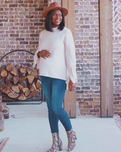 Customer photo review of Tribeca Skinny Maternity Jeans