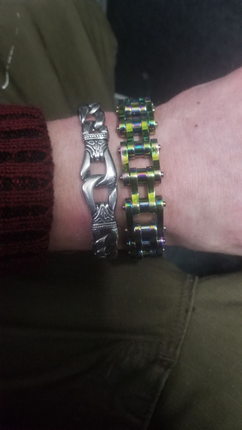 Customer photo review of Cycolinks Mens Rainbow Bracelet
