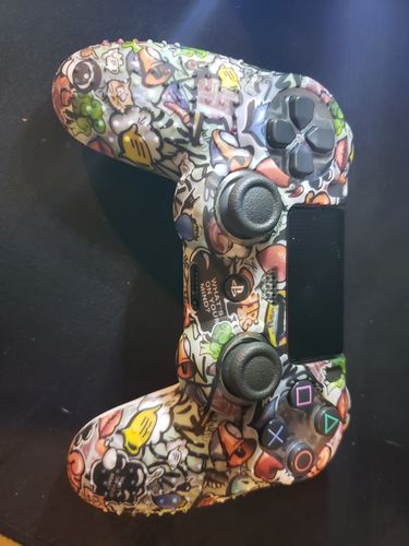 Customer photo review of Mental Graffiti - PS4 Controller Skin